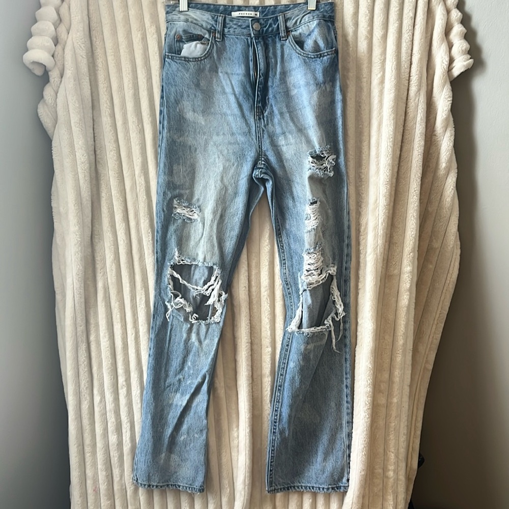 PacSun Distressed 90s Boyfriend